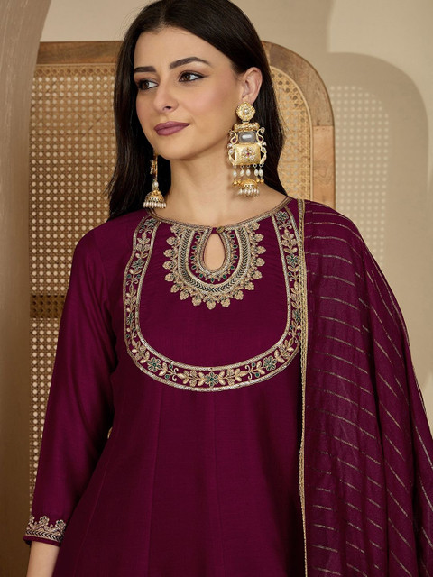 Sangria Floral Yoke Design Thread Work Panelled Anarkali Kurta With Patiala & Dupatta - Image 2
