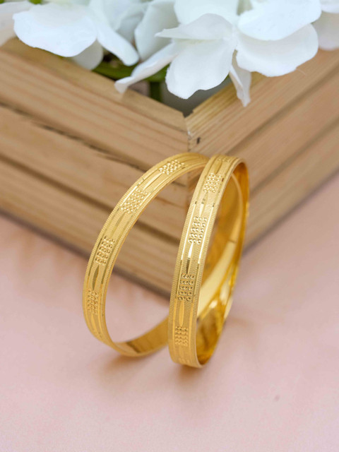 Zeraki Jewels Set Of 2 Gold-Plated Bangles