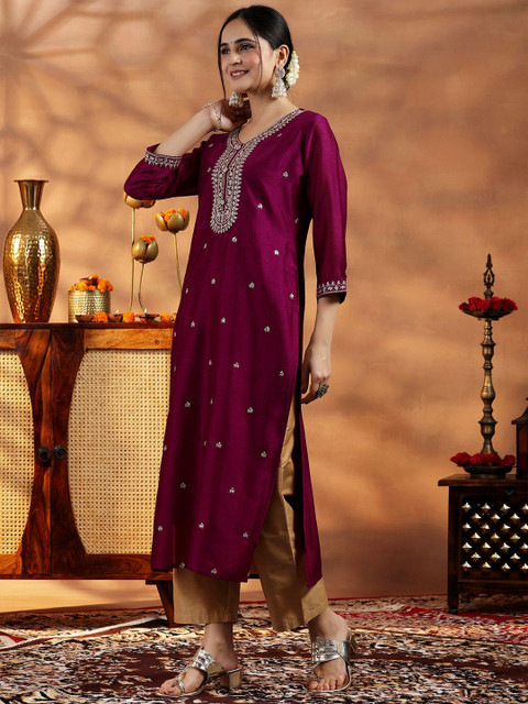 Libas Women Floral Embroidered Zari Kurta - Image 4