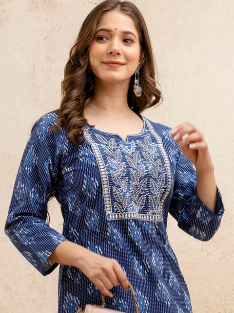 SURHI Floral Printed Thread Work Notch Neck Straight Pure Cotton Kurta