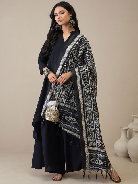 InWeave Ethnic Motifs Printed Tasselled Dupatta - Image 5