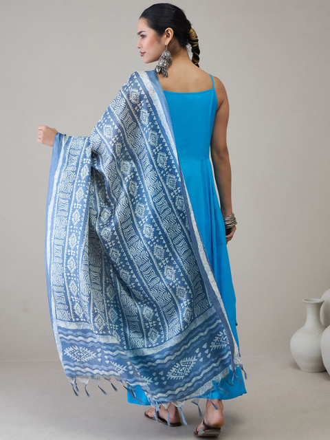 InWeave Geometric Printed Tasselled Dupatta - Image 4