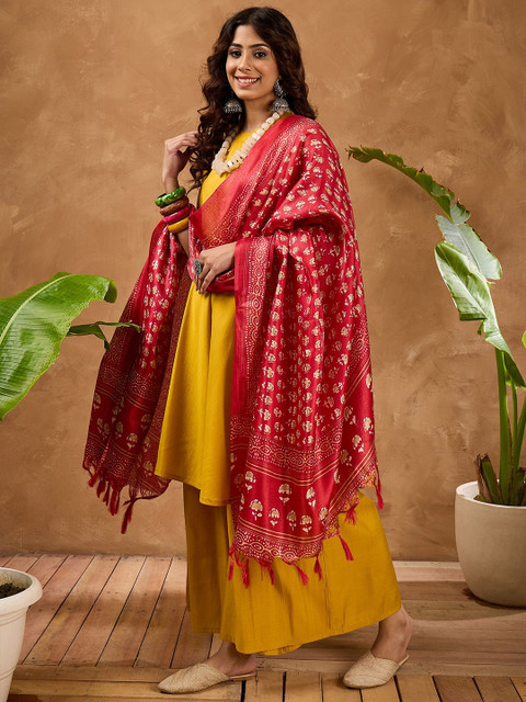 InWeave Floral Printed Tasselled Dupatta - Image 3