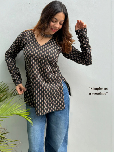 HERE&NOW V-Neck Straight Kurta