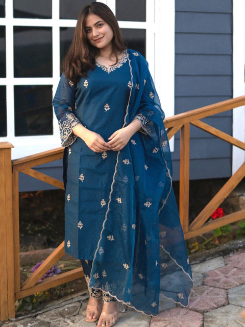 Royal Export Floral Embroidered Thread Work Kurta With Trousers & Dupatta