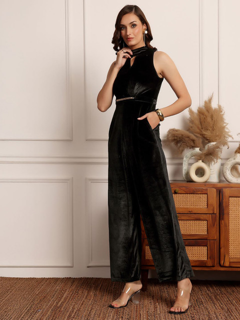 Miss Chase Women's Choker Neck Sleeveless Solid Pleated Regular Jumpsuit