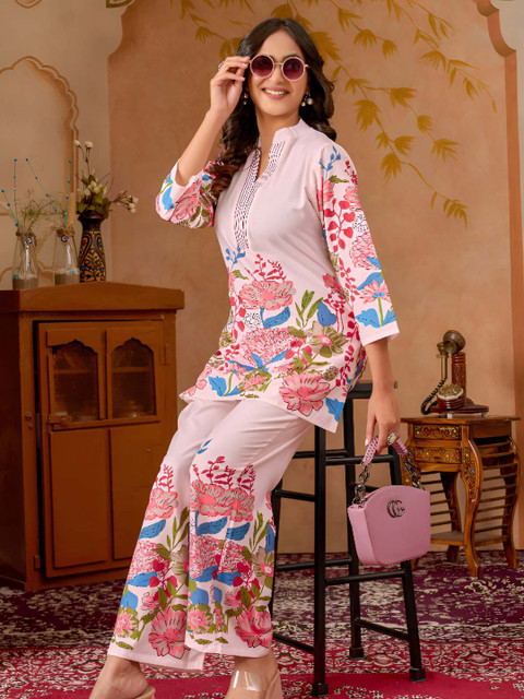 Women Basket Women Floral Printed Kurta with Palazzos
