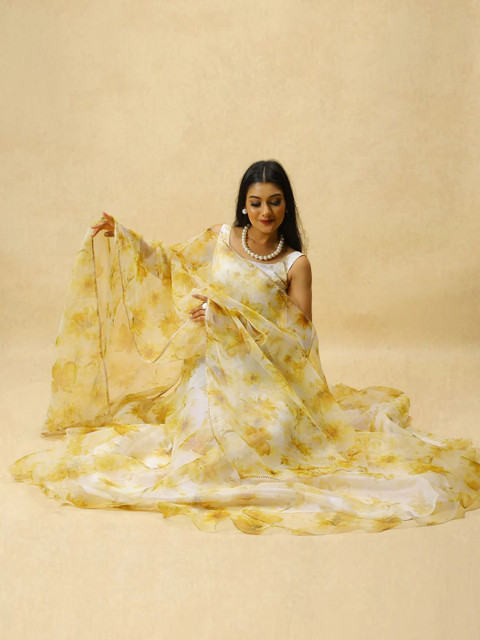 LIPS CROWN Printed Semi-Stitched Lehenga With Choli & Dupatta