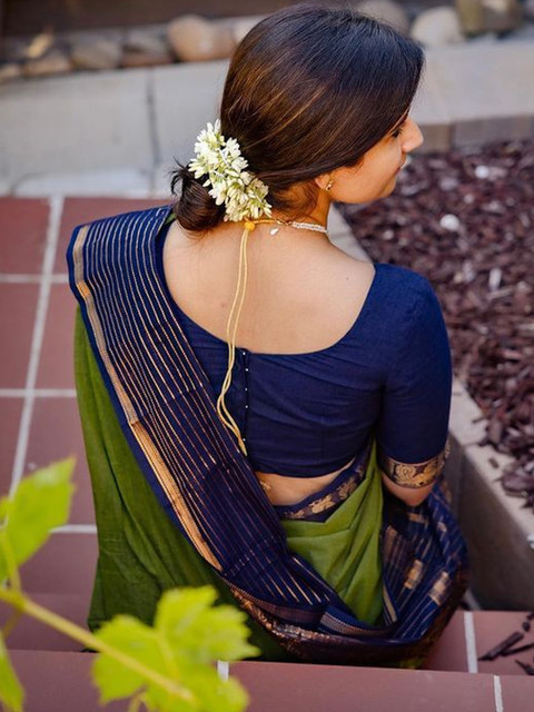 AVANTIKA FASHION Striped Border Zari Kanjeevaram Saree With Blouse Piece - Image 4