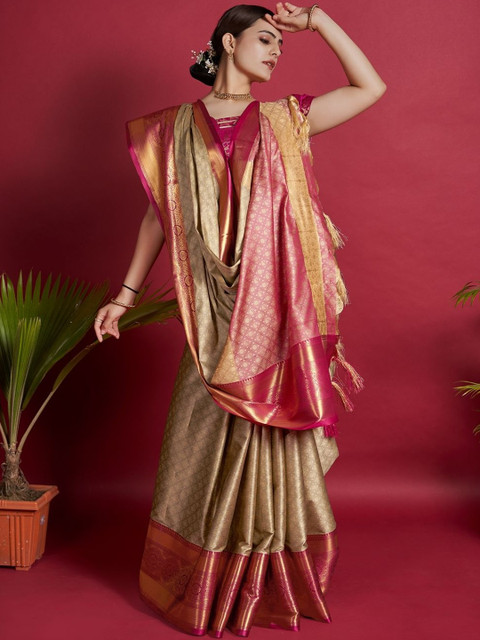 AVANTIKA FASHION Woven Design Zari Kanjeevaram Saree with Blouse Piece - Image 2