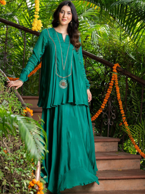 HOUSE OF JAMOTI Women Embroidered Lehenga Choli