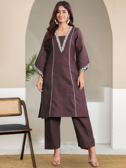 Varanga Women Embroidered Kurta with Trouser