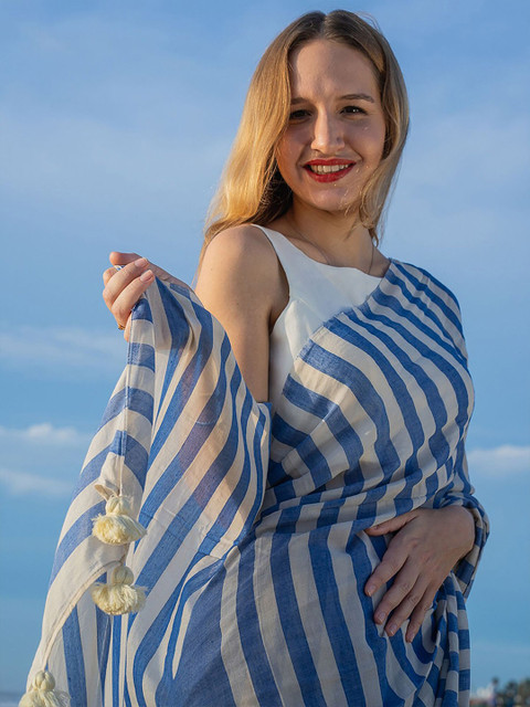 Mitera Women Striped Block Print Saree - Image 5