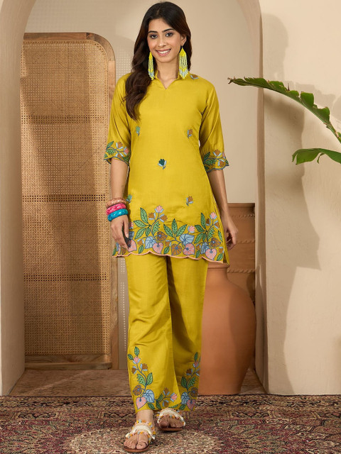 Sangria Floral Embroidered Mandarin Collar Tunic & Trousers Co-Ords - Image 4