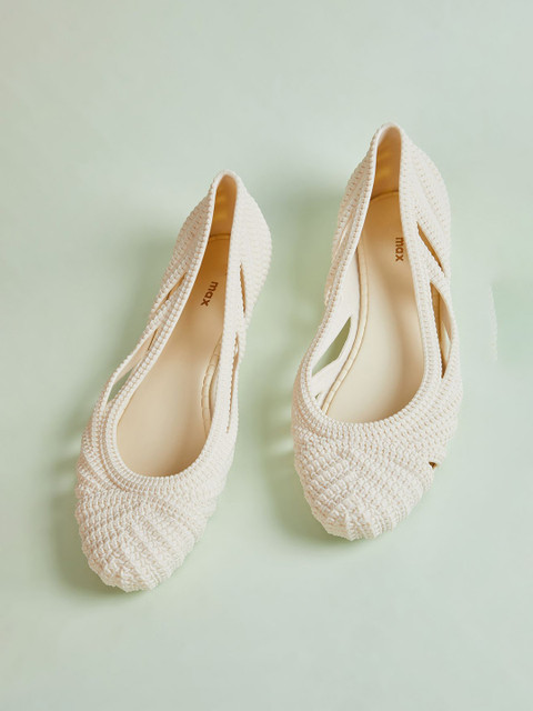 max Women Core Flats