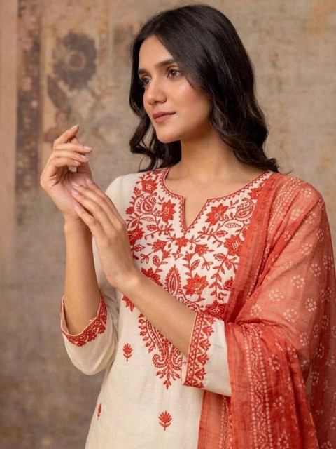 House of Pataudi Embroidered Khadi Cotton Notched Neck Kurta & Trousers With Dupatta - Image 2
