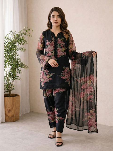 PAZVADI Women Floral Printed Regular Sequinned Kurta with Palazzos & With Dupatta