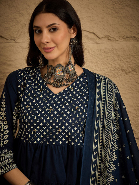 Sangria Floral Printed V-Neck Kurta & Trousers With Dupatta - Image 6