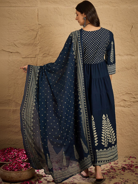 Sangria Floral Printed V-Neck Kurta & Trousers With Dupatta - Image 2