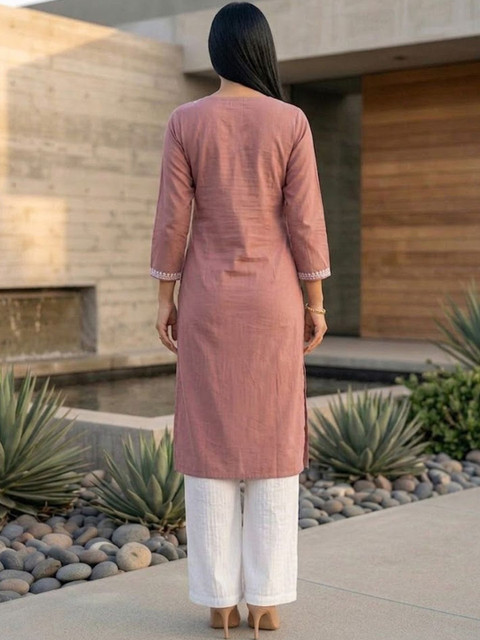 Varanga Women Embroidered Chikankari Kurta - Image 5