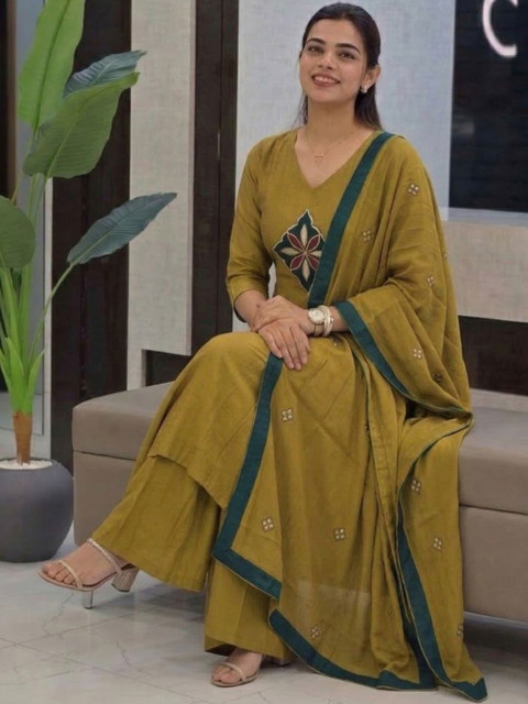 GoSriKi Women Ethnic Motifs Embroidered Regular Thread Work Kurta with Palazzos & With Dupatta - Image 7