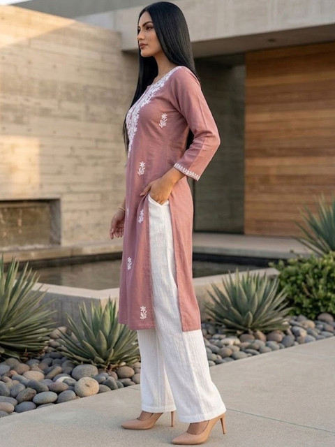 Varanga Women Embroidered Chikankari Kurta - Image 3