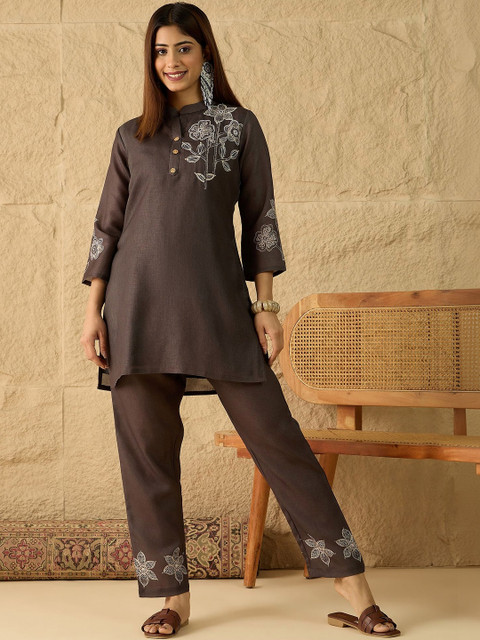 MASSTANI BY INDDUS Linen Embroidered Tunic with Trousers