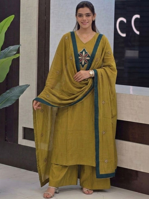 GoSriKi Women Ethnic Motifs Embroidered Regular Thread Work Kurta with Palazzos & With Dupatta