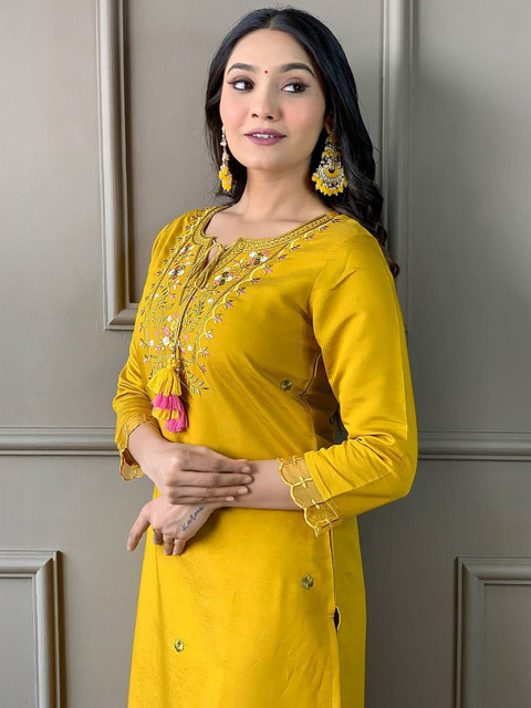 Ethnic 3 You Women Floral Embroidered Regular Thread Work Kurta with Trousers & With Dupatta - Image 7