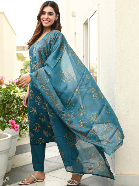 SURUKH Women Ethnic Motifs Printed Regular Thread Work Kurta with Trousers & With Dupatta - Image 2