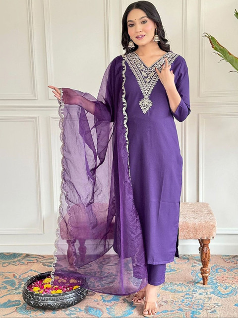 KAARVYA Women Ethnic Motifs Embroidered Regular Thread Work Kurta with Trousers & With Dupatta