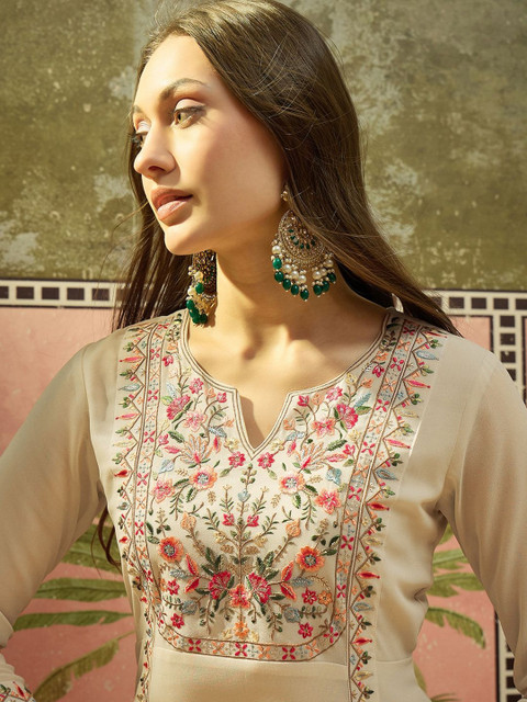 Sangria Embroidered Georgette Round Neck Kurta & Palazzos Kurta Set - Image 3