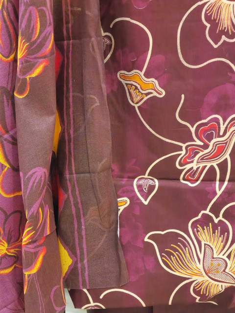 The Weavers Shop Printed Unstitched Dress Material - Image 6