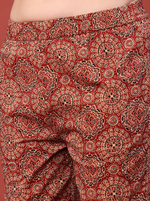 V-Mart Printed Tunic with Trousers - Image 4