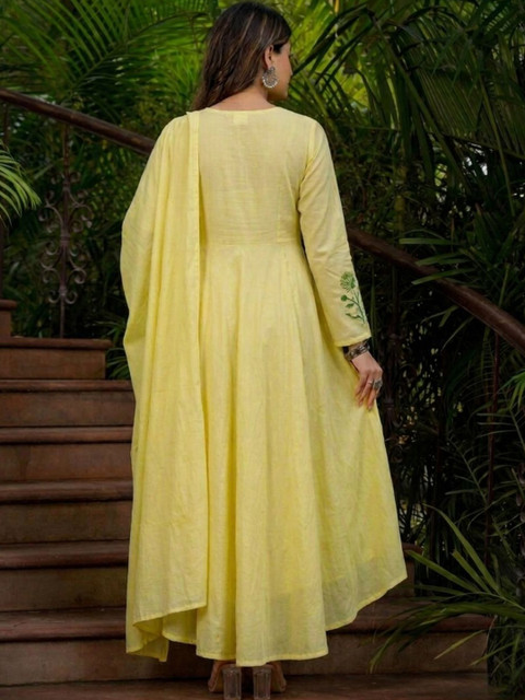 Puretouch Women Floral Embroidered Panelled Thread Work Chanderi Silk Kurta with Trousers & With Dupatta - Image 3