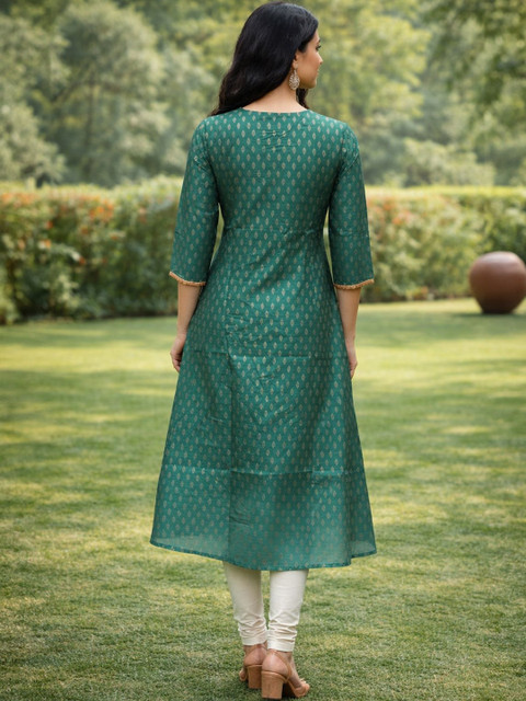Rangita Women Thread Work Kurta - Image 4