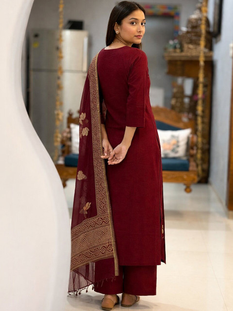 NARI DREAM Women Floral Embroidered Regular Thread Work Kurta with Palazzos & With Dupatta - Image 2