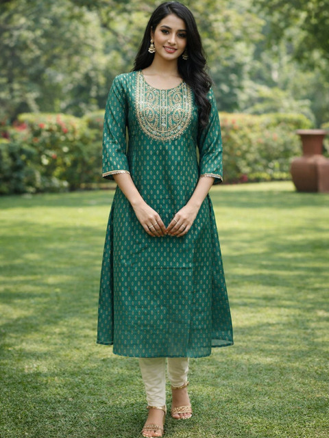 Rangita Women Thread Work Kurta