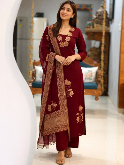 NARI DREAM Women Floral Embroidered Regular Thread Work Kurta with Palazzos & With Dupatta - Image 4