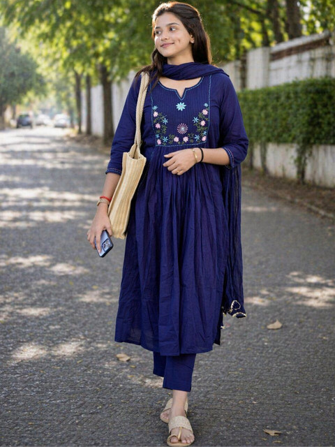 Keitra Women Ethnic Motifs Embroidered Empire Thread Work Kurta with Trousers & With Dupatta - Image 6
