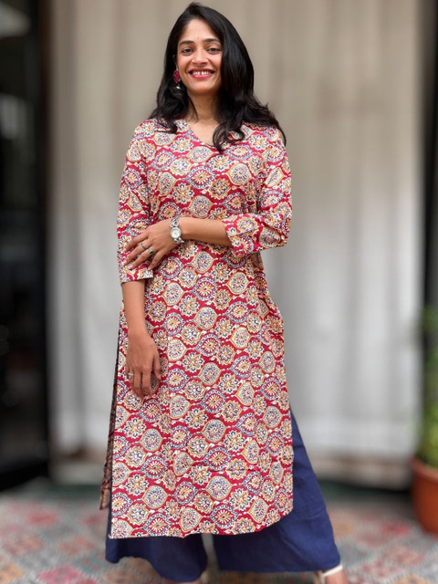 Rivaaj Ethnic Red Women Ethnic Cotton Straight V Neck Ajrakh Print Kurta