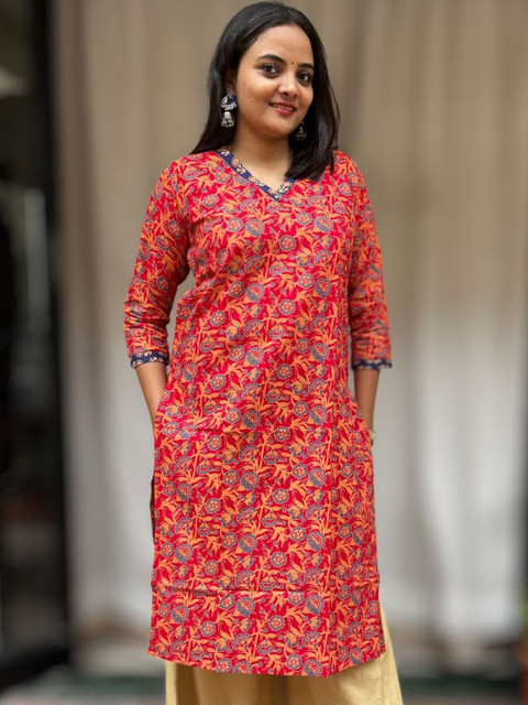 Rivaaj Ethnic Red Women Ethnic Cotton Straight V Neck Kurta