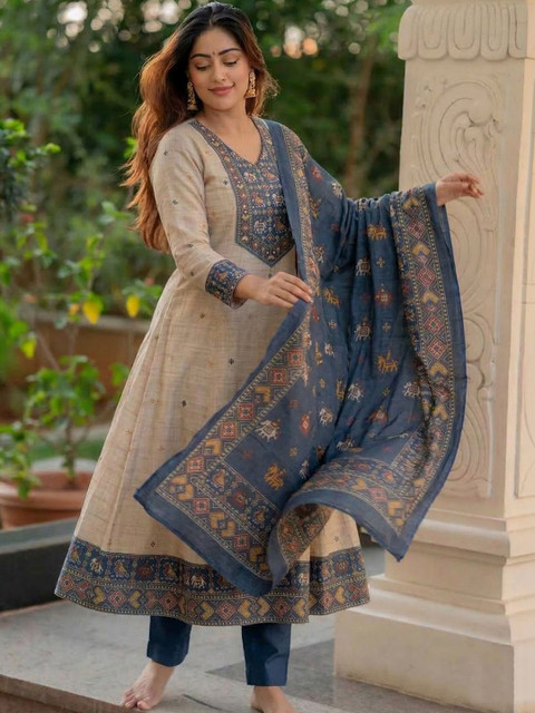 GoSriKi Women Ethnic Motifs Printed Empire Kurta with Trousers & With Dupatta