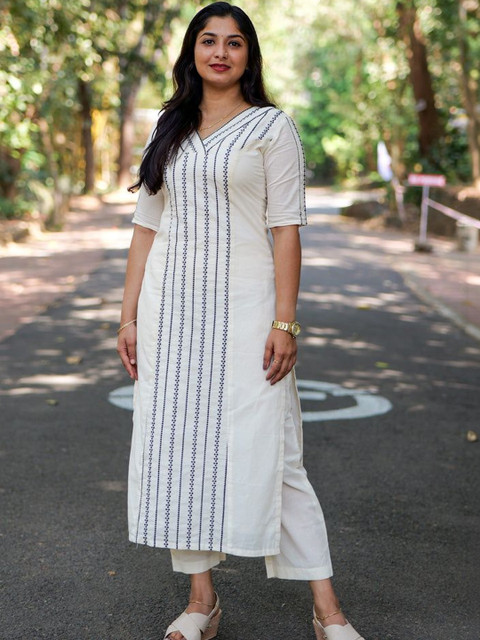 Twika Women Ethnic Motifs Embroidered Regular Thread Work Kurta with Trousers