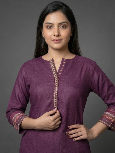 Navibhu Smart Women Ethnic Motifs Embroidered Regular Thread Work Kurta with Trousers - Image 6