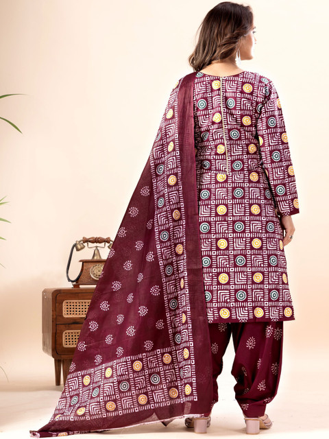 label jash Women Floral Printed Regular Pure Cotton Kurta with Salwar & With Dupatta - Image 2