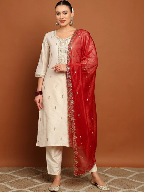 Var Vadhu Ethnic Motifs Embroidered Dupatta with Sequinned