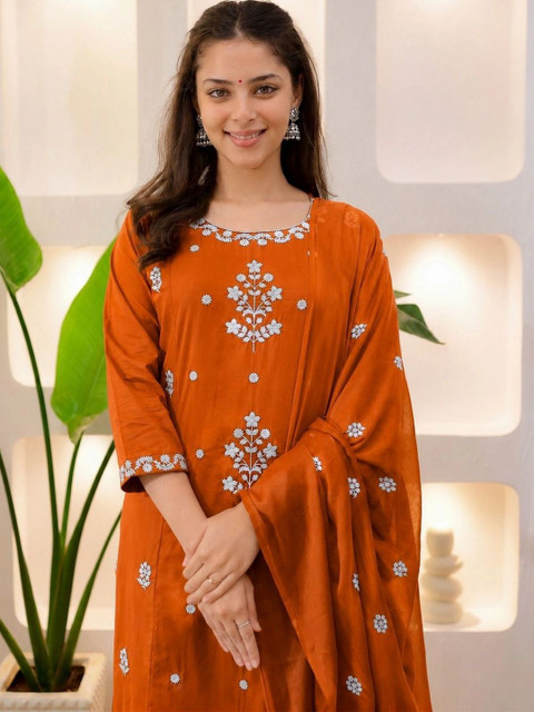 HERE&NOW Women Ethnic Motifs Embroidered Kurta with Trousers & Dupatta - Image 3