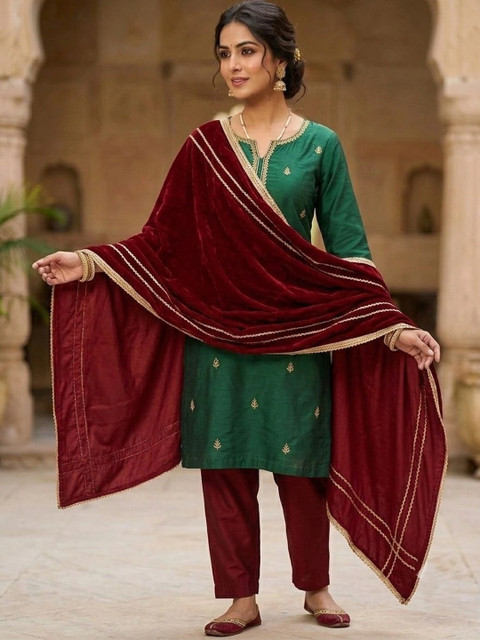 GLOBAL DRESS Embroidered Velvet Blend Dupatta with Thread Work
