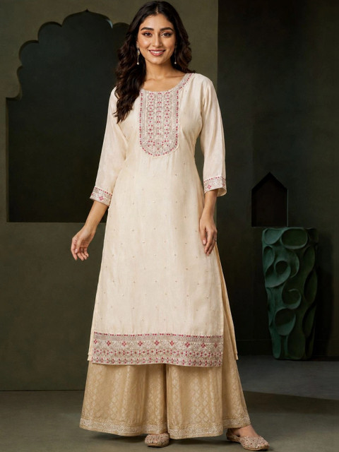 rarethread Women Embroidered Thread Work Kurta